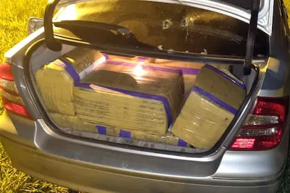 uno-de-los-vehiculos-cargados-con-drogas-expuso-4VSE3R6AWJAIJNONHCDOP4BKE4