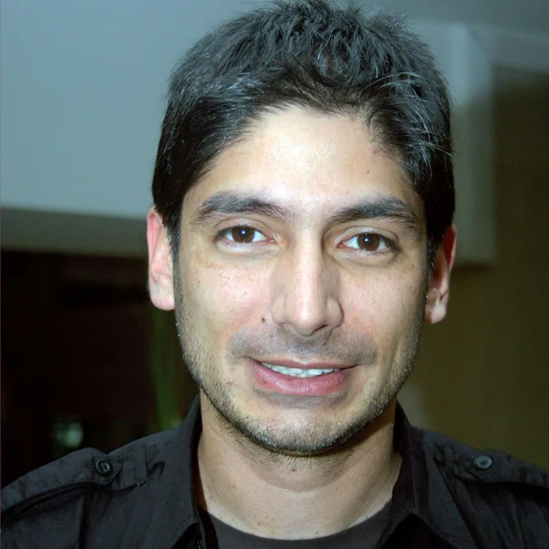 1678911705972-990070140