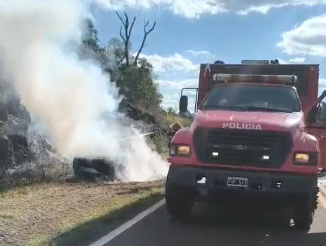 Vehículo Incendiandose
