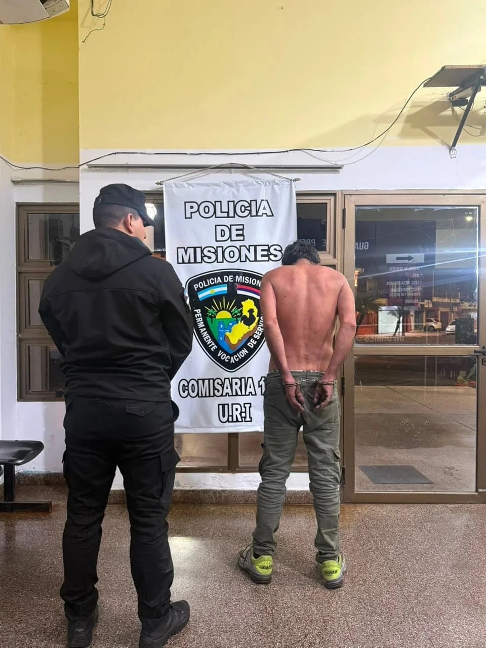 Intentó impedir un procedimiento policíal