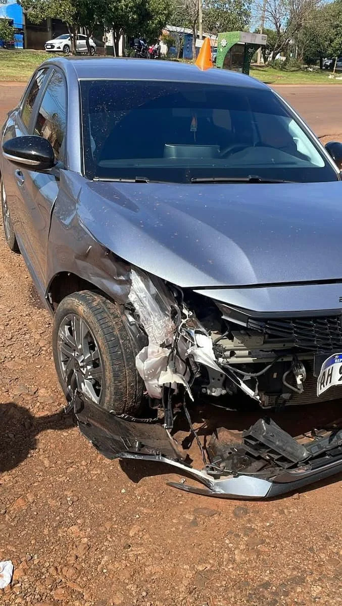 Peugeot 208 . Colisión