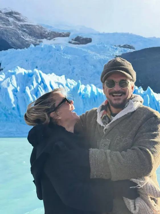 acompanado-su-pareja-deisy-arvelo-arjona-eligio-los-paisajes-santa-cruz-disfrutar-unos-dias-descanso