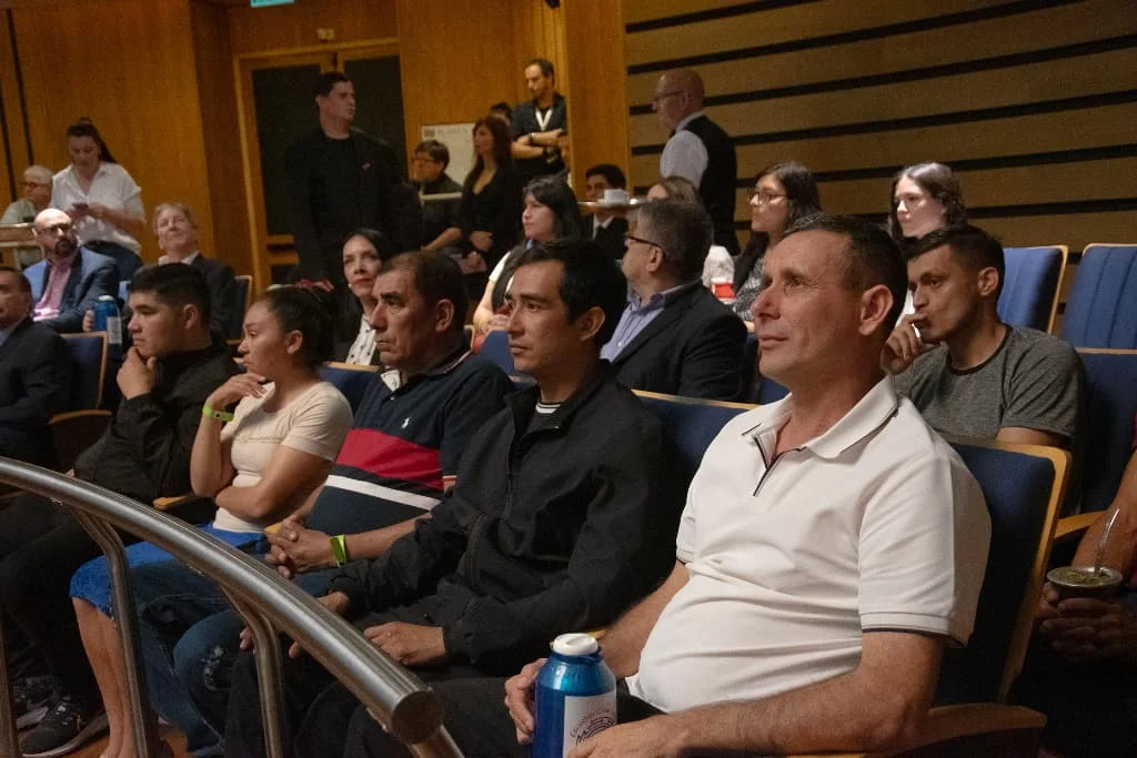 Intendente de Loreto y vecinos del lugar
