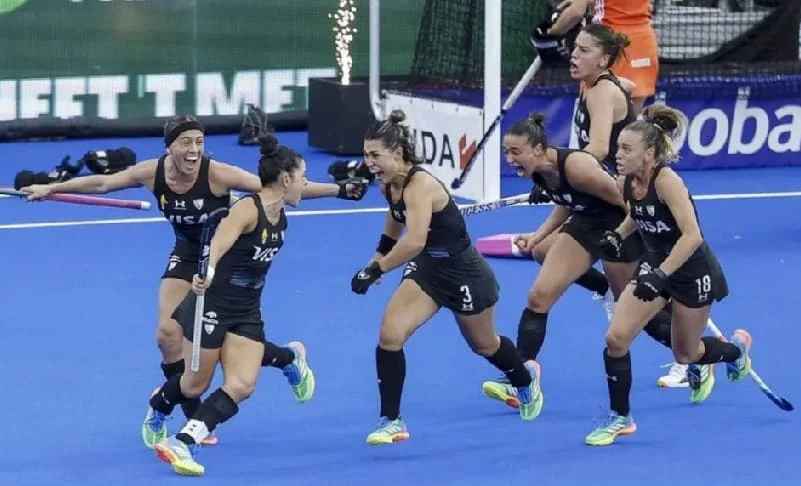 Campeonas Las Leonas !
