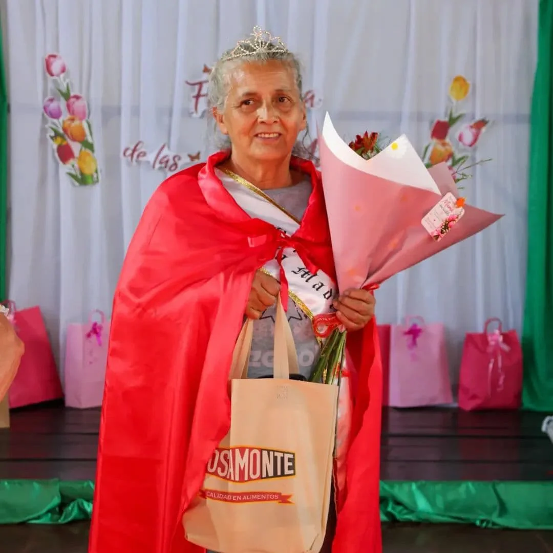Reina día de las Madres Itacaruare