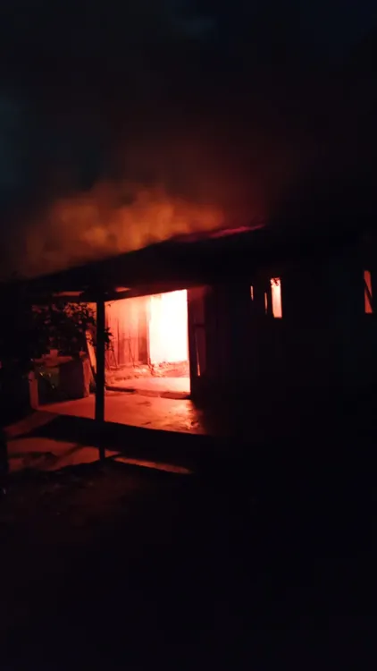 Incendio en Concepción de la Sierra 