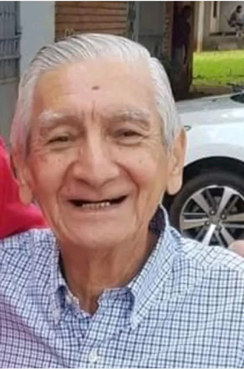 Dr. Héctor Acosta 