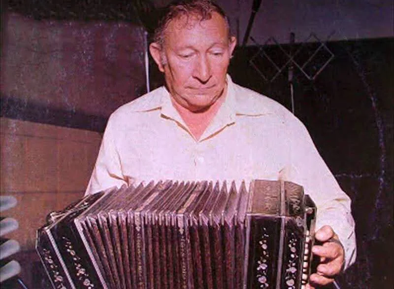Mario del Tránsito Cocomarola
