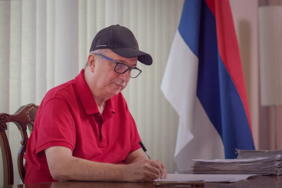 Portada-ELIMINACION-DE-114-CARGOS-DE-LA-ESTRUCTURA-PROVINCIAL