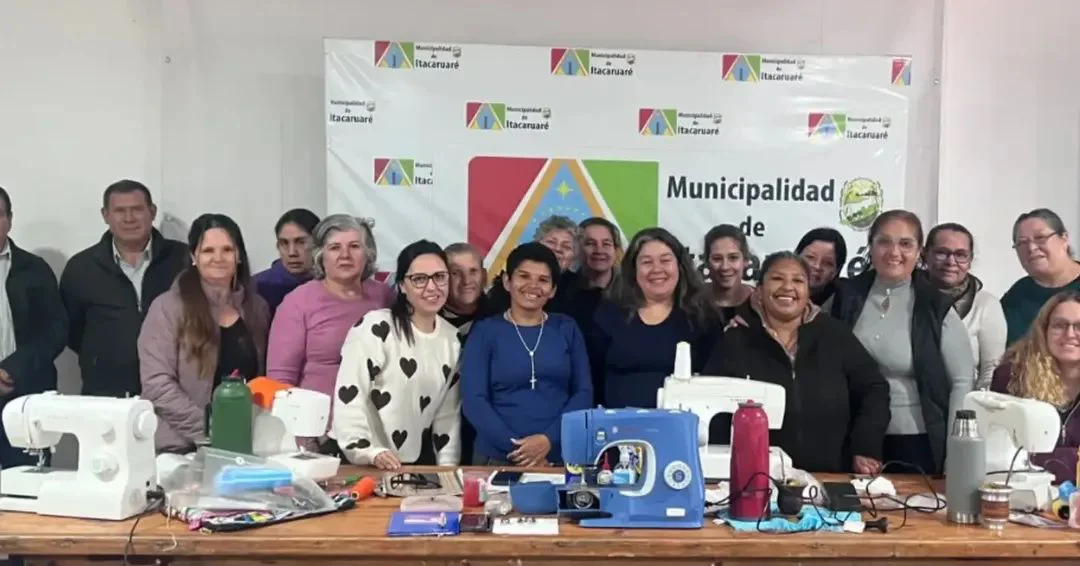 Taller máquinas de coser en Itacaruare